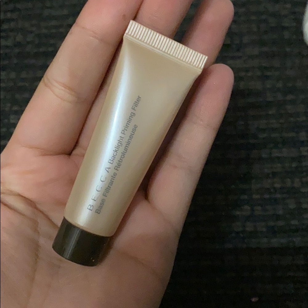 Becca backlight priming filter